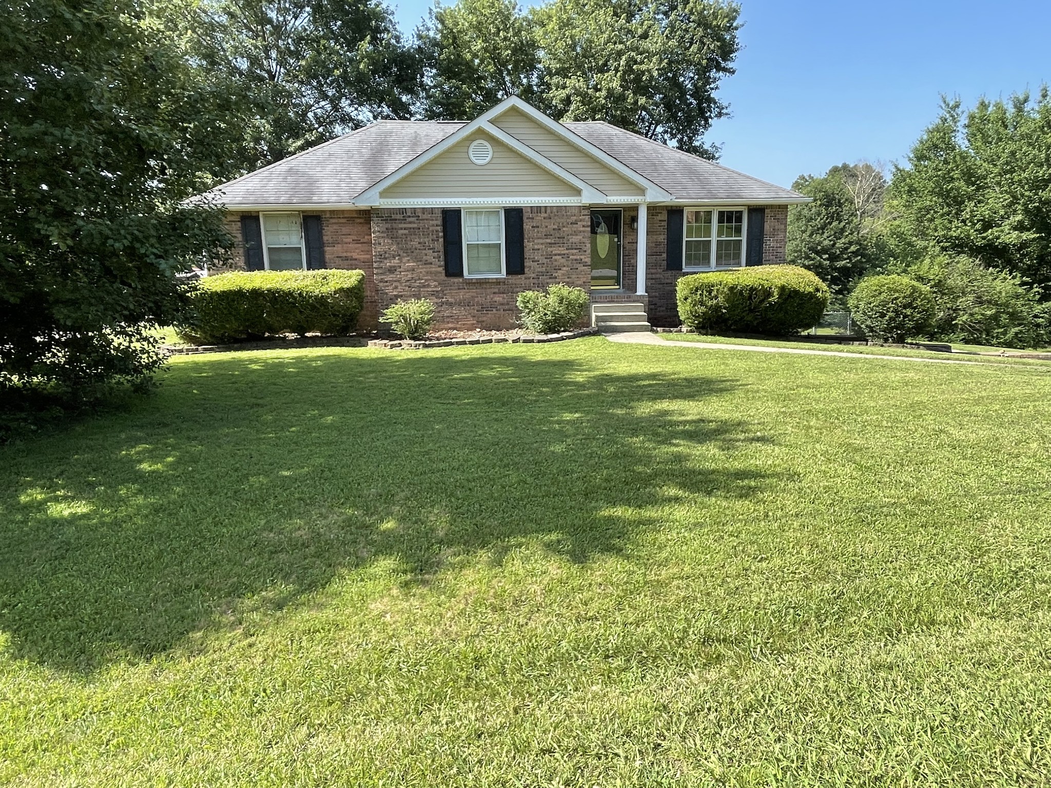 928 Sable Drive Clarksville TN 37042