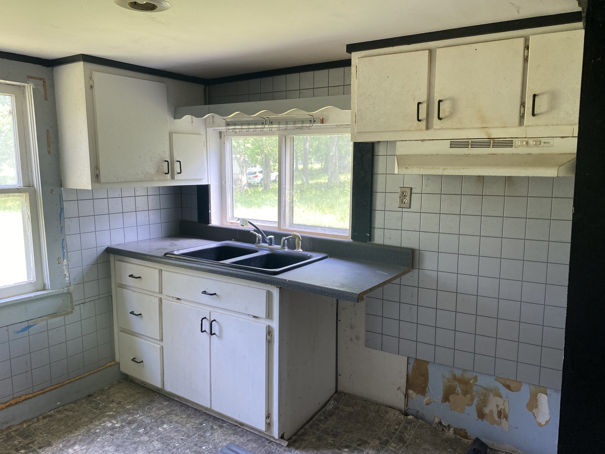 1499 Turnpike Road Summertown TN 38483