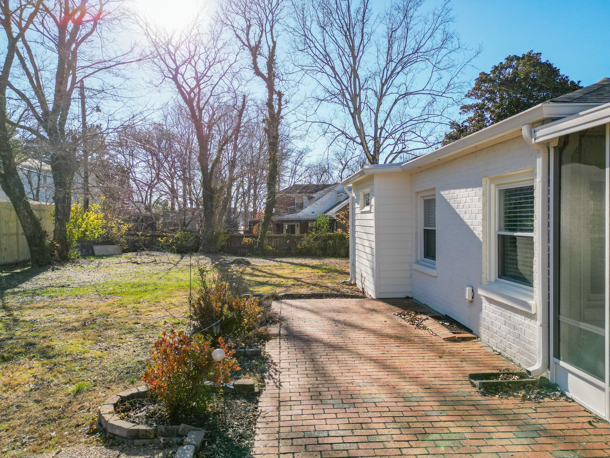 1215 Trotwood Avenue Columbia TN 38401