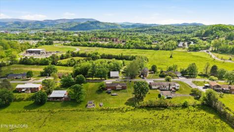 354 Apple Valley Road Sevierville TN 37862