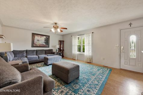 354 Apple Valley Road Sevierville TN 37862