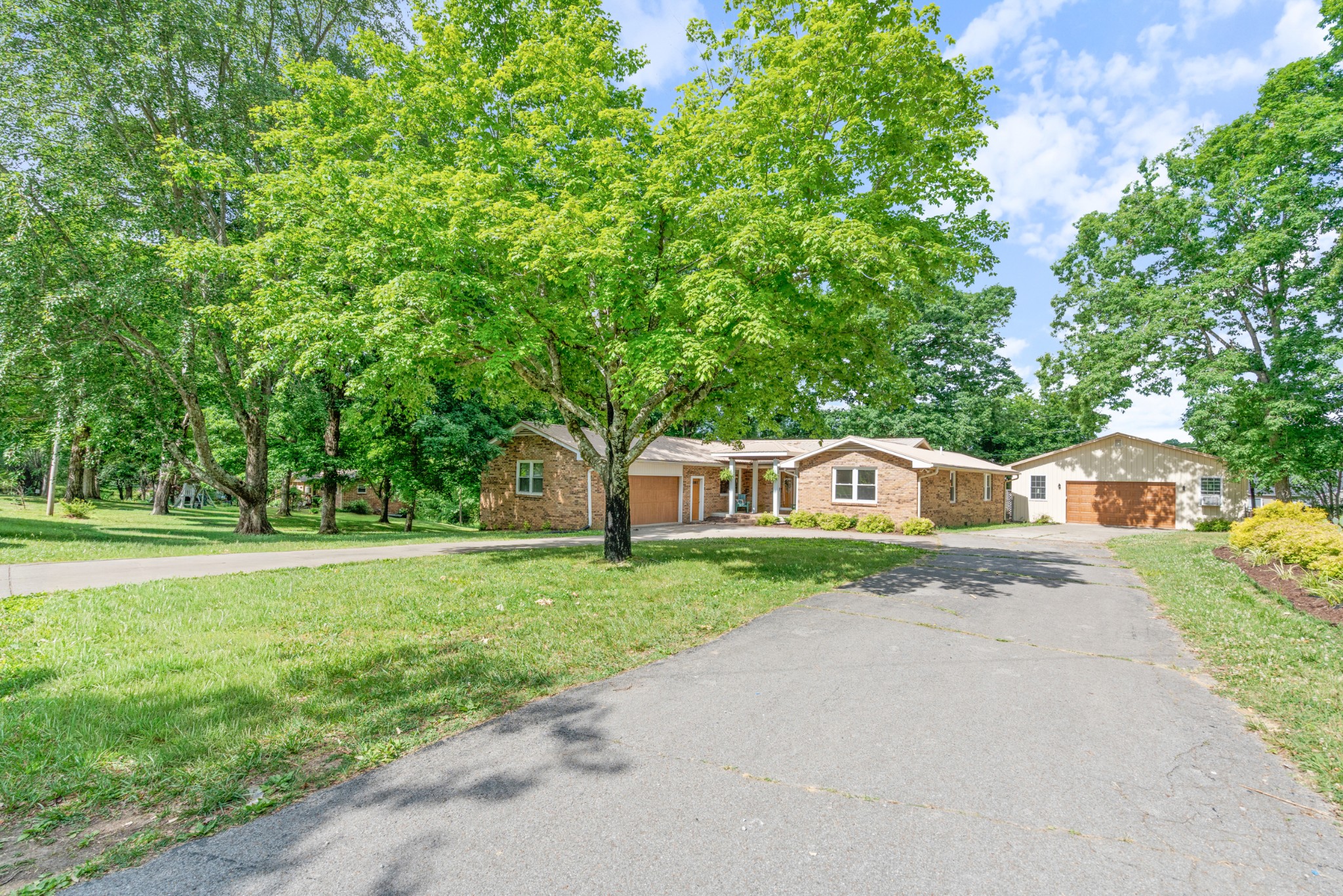 104 Southwood Drive Dickson TN 37055