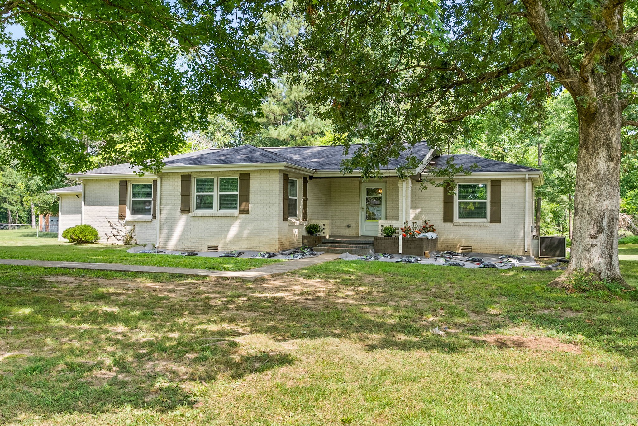 1561 Woodlawn Road Clarksville TN 37042