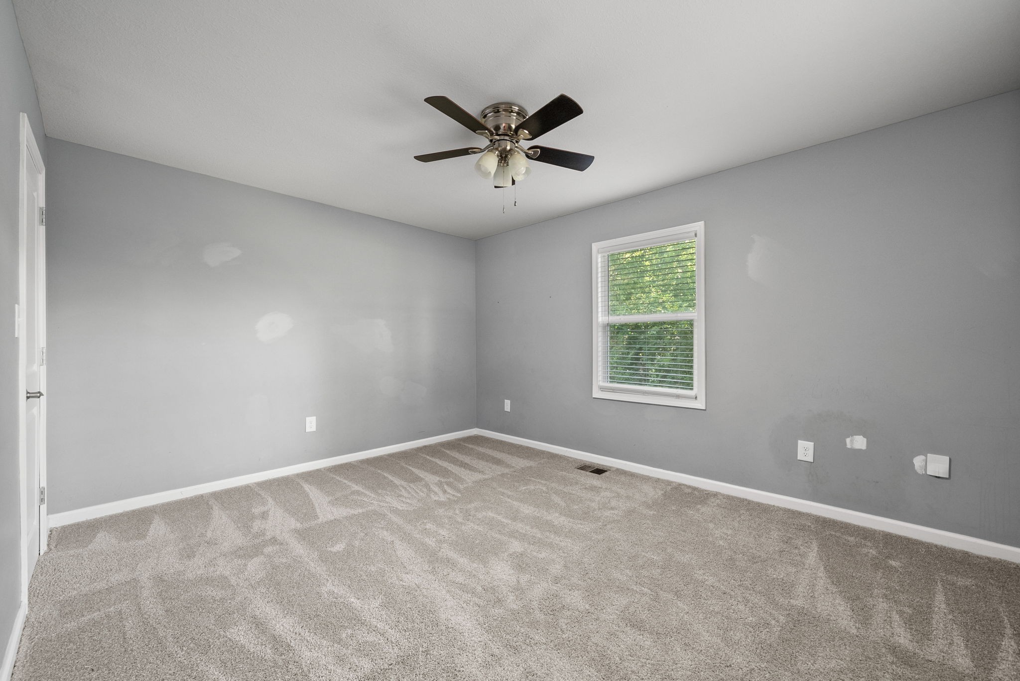 1561 Woodlawn Road Clarksville TN 37042