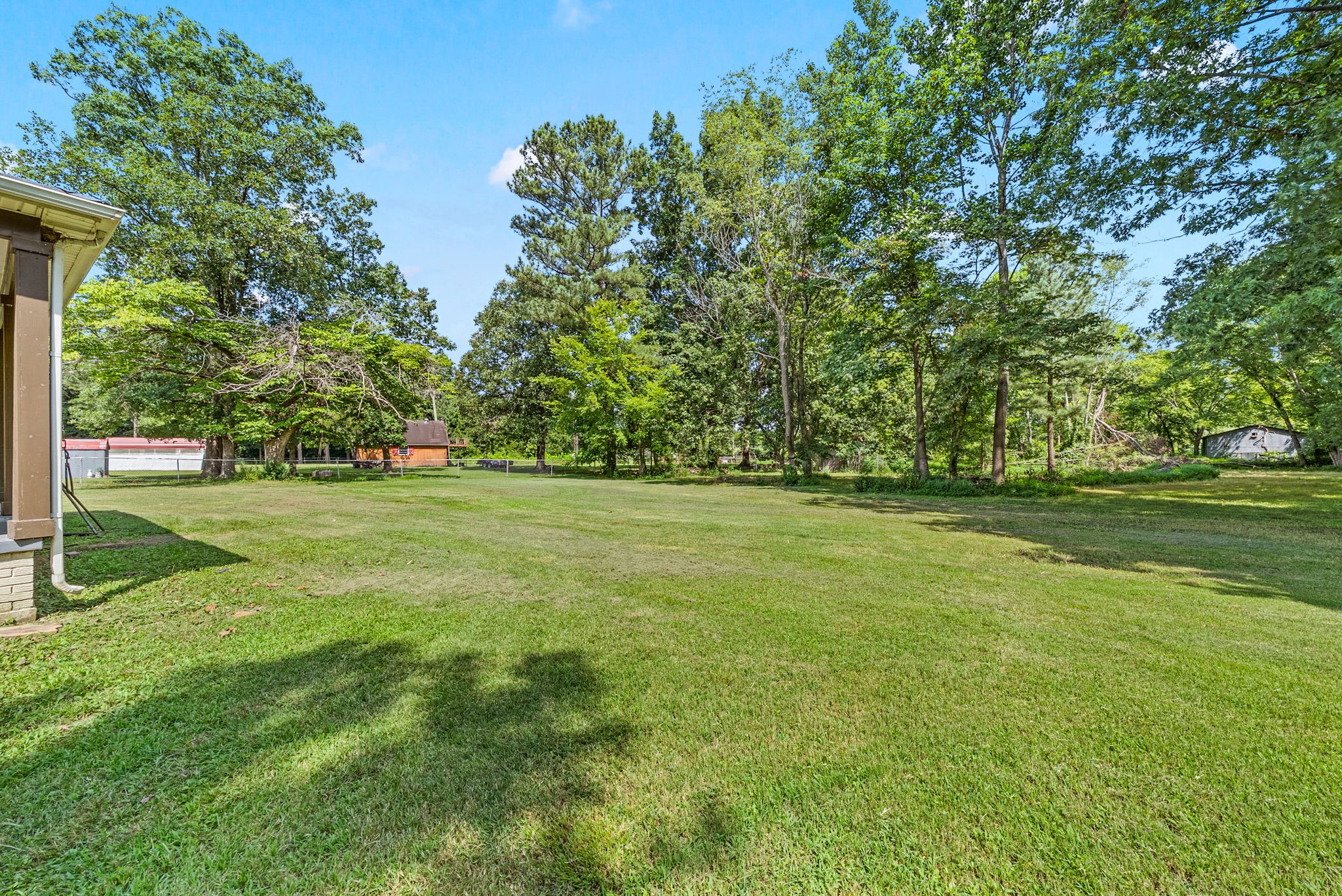 1561 Woodlawn Road Clarksville TN 37042