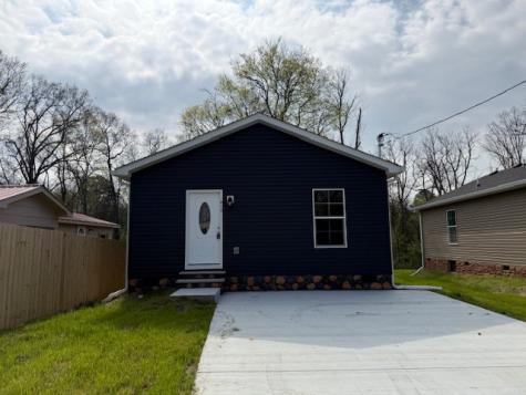 417 W Waggoner Street Tullahoma TN 37388
