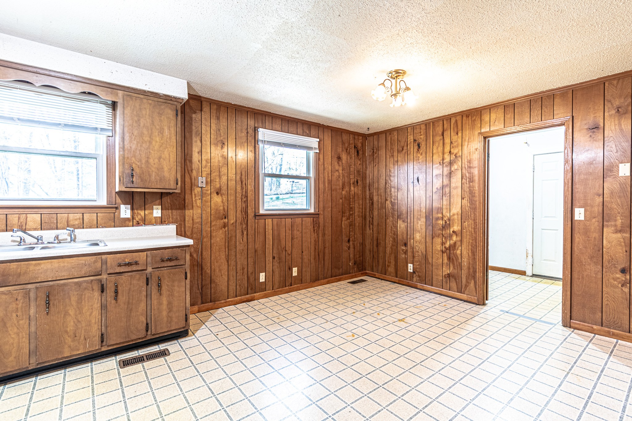 402 Oriole Circle Clarksville TN 37043