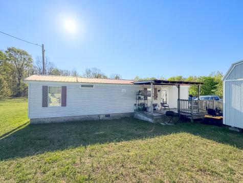 2634 Pleasant Grove Road Westmoreland TN 37186