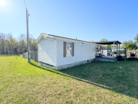 2634 Pleasant Grove Road Westmoreland TN 37186