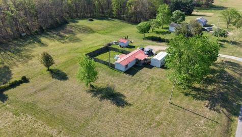 2634 Pleasant Grove Road Westmoreland TN 37186