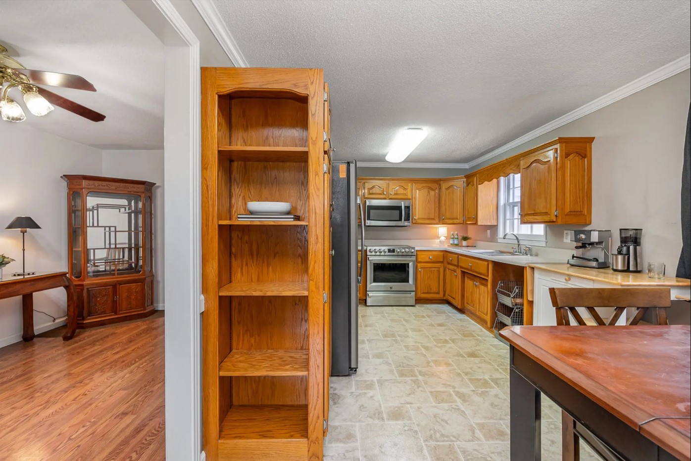 298 Tobacco Road Clarksville TN 37042