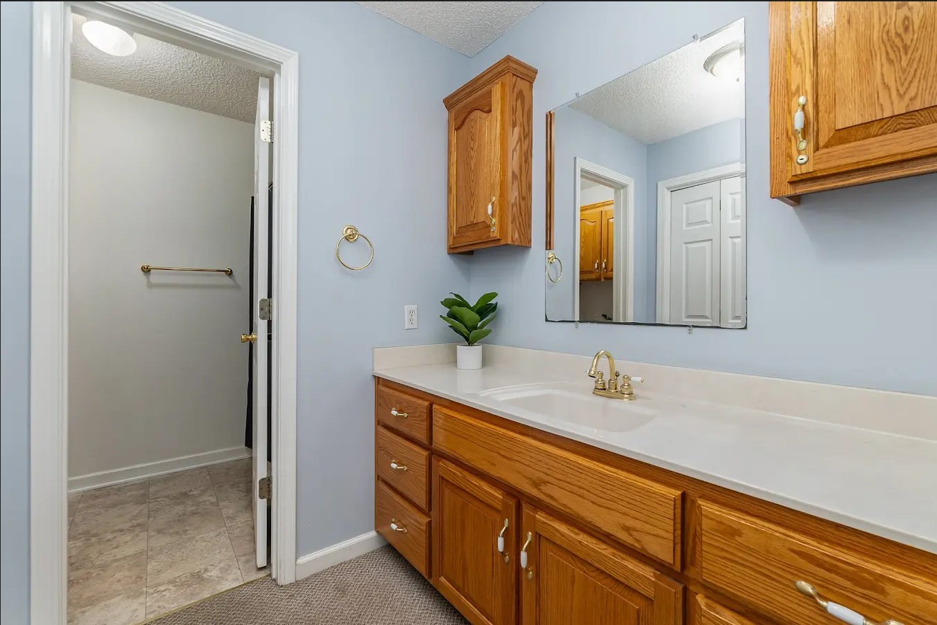 298 Tobacco Road Clarksville TN 37042