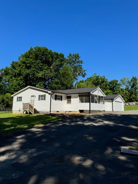 298 Tobacco Road Clarksville TN 37042