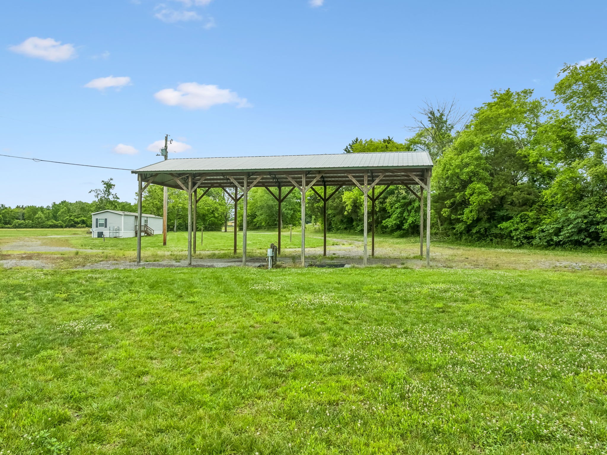 280 Kingdom Road Unionville TN 37180