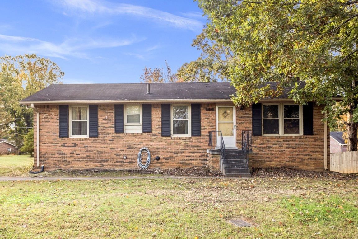 2503 Hickory Drive Springfield TN 37172