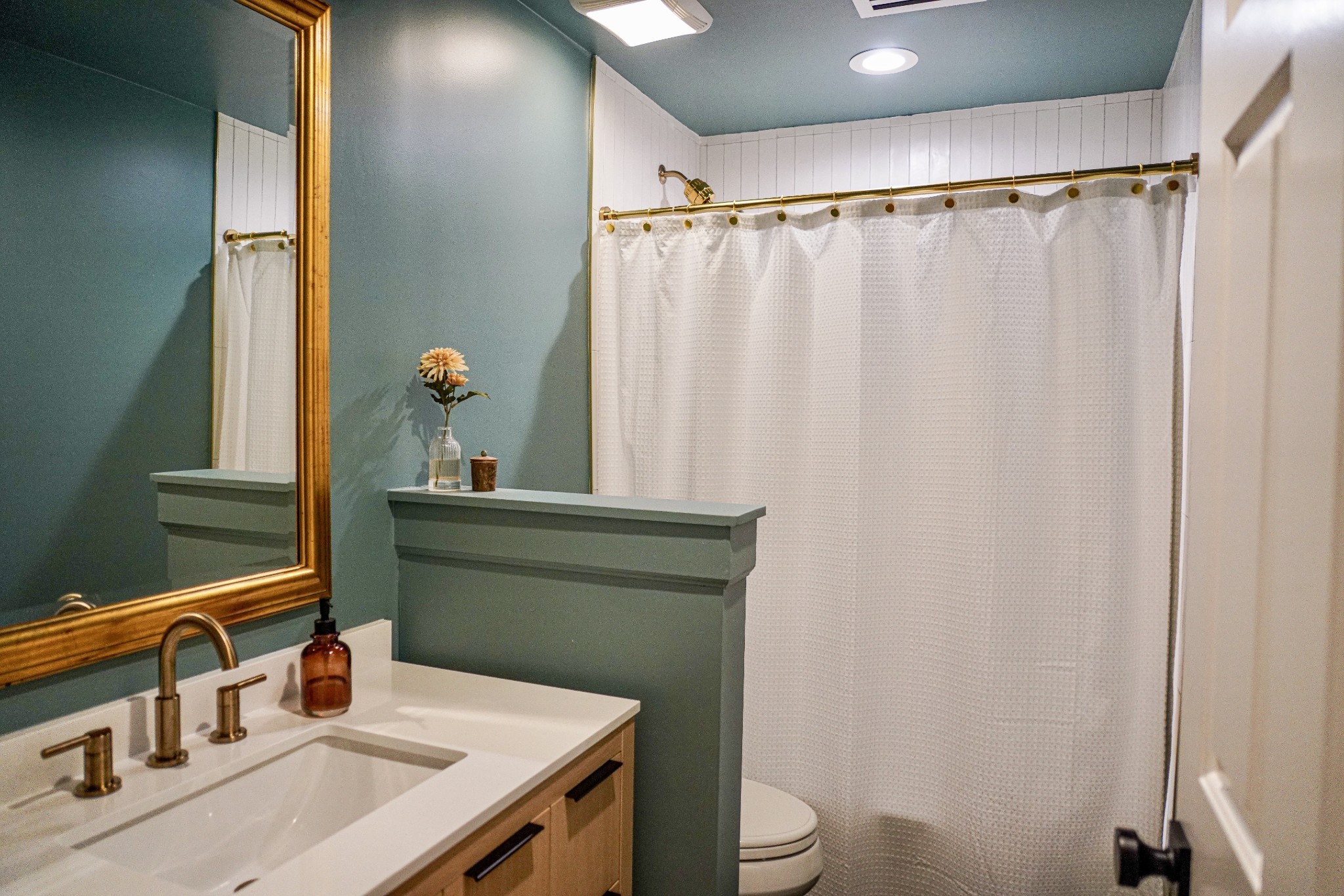 3334 Hillsboro Pike Nashville TN 37215