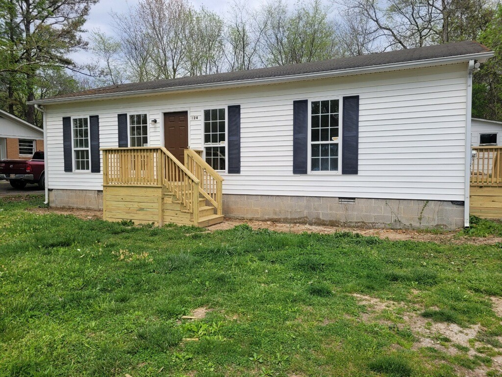124 Meadowbrook Drive Woodbury TN 37190