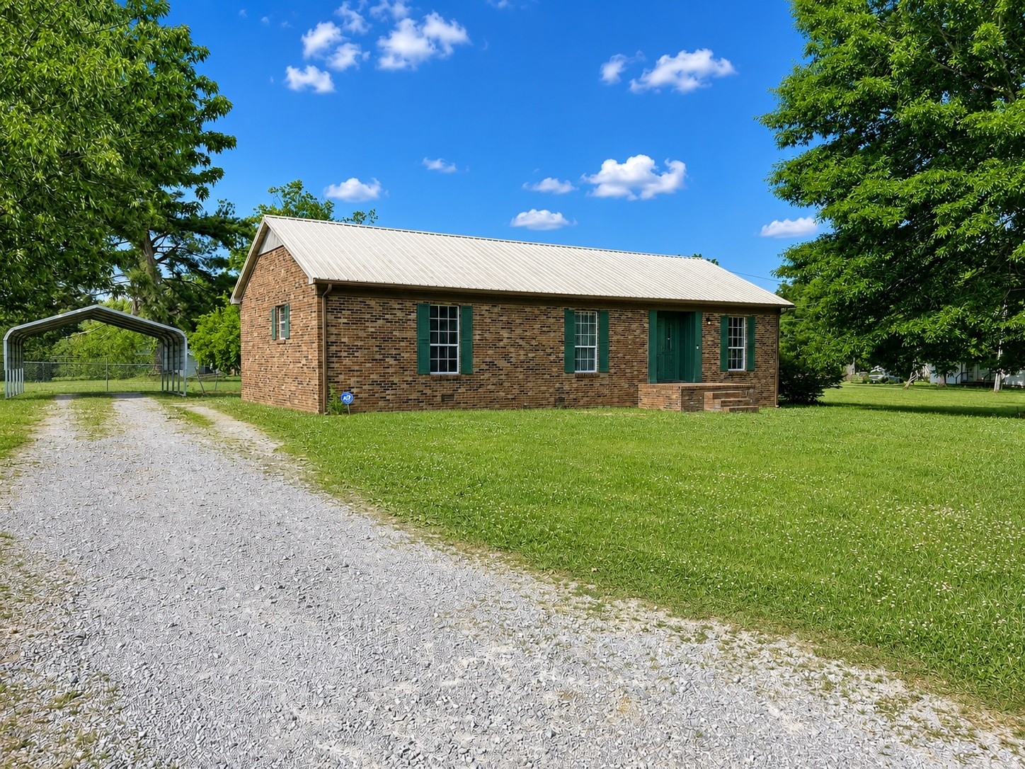 324 Oak Street Summertown TN 38483