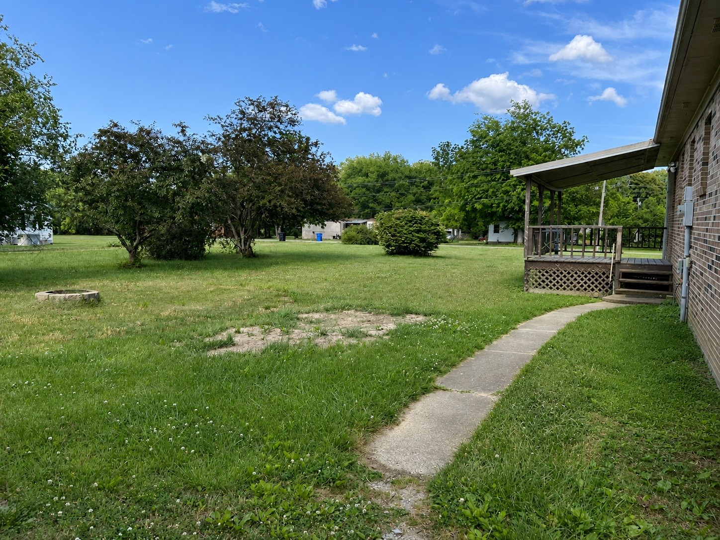 324 Oak Street Summertown TN 38483