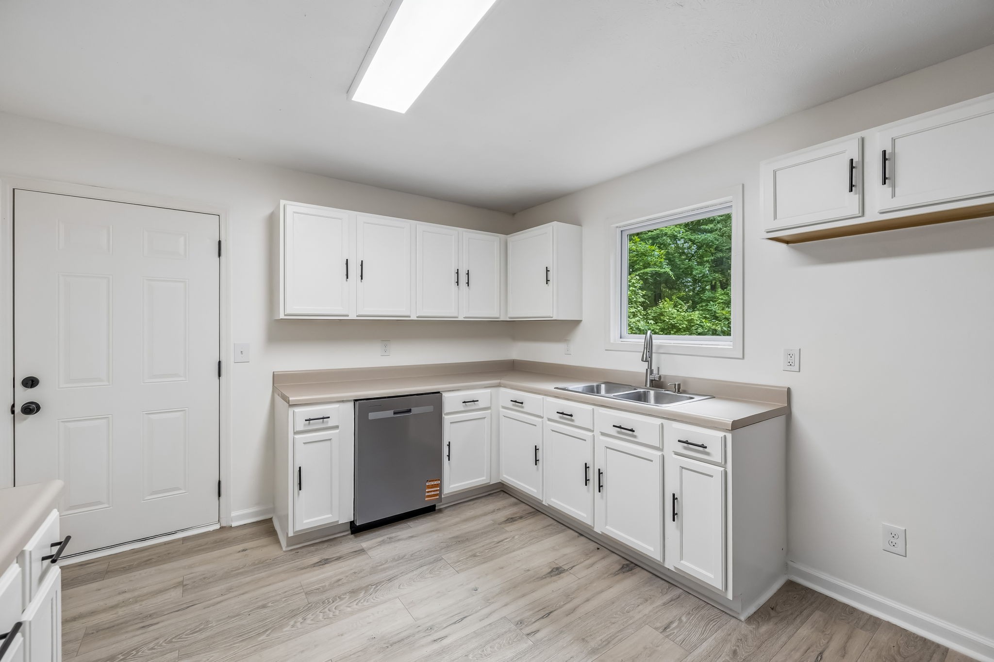 25 Stirling Road Camden TN 38320