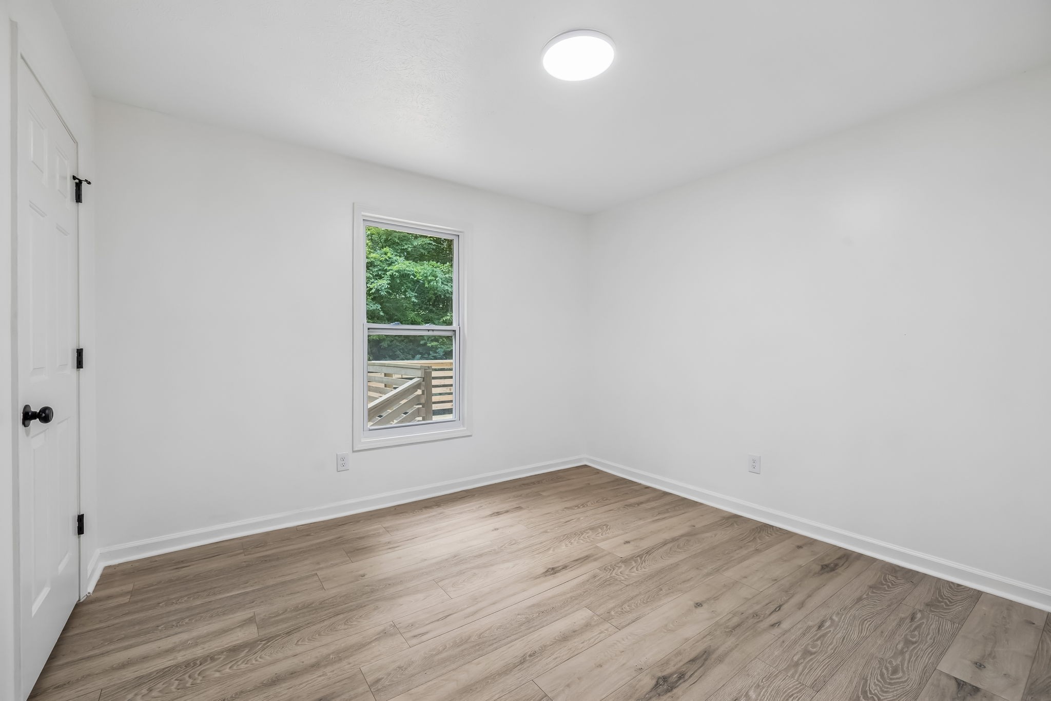 25 Stirling Road Camden TN 38320