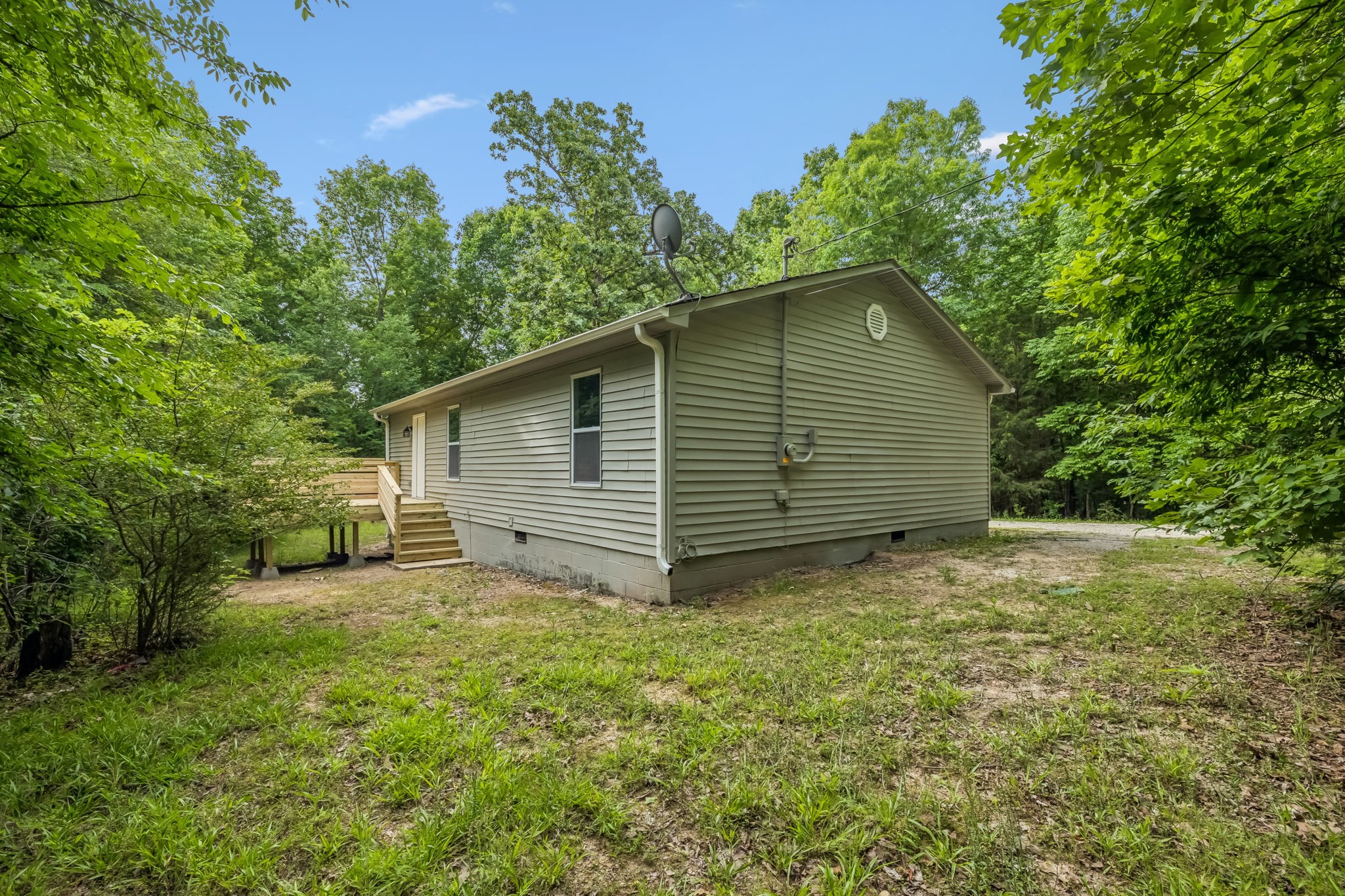 25 Stirling Road Camden TN 38320