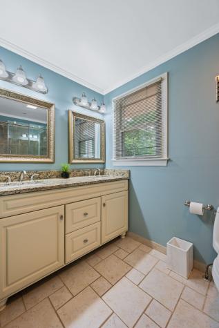 571 Highcrest Drive Nashville TN 37211