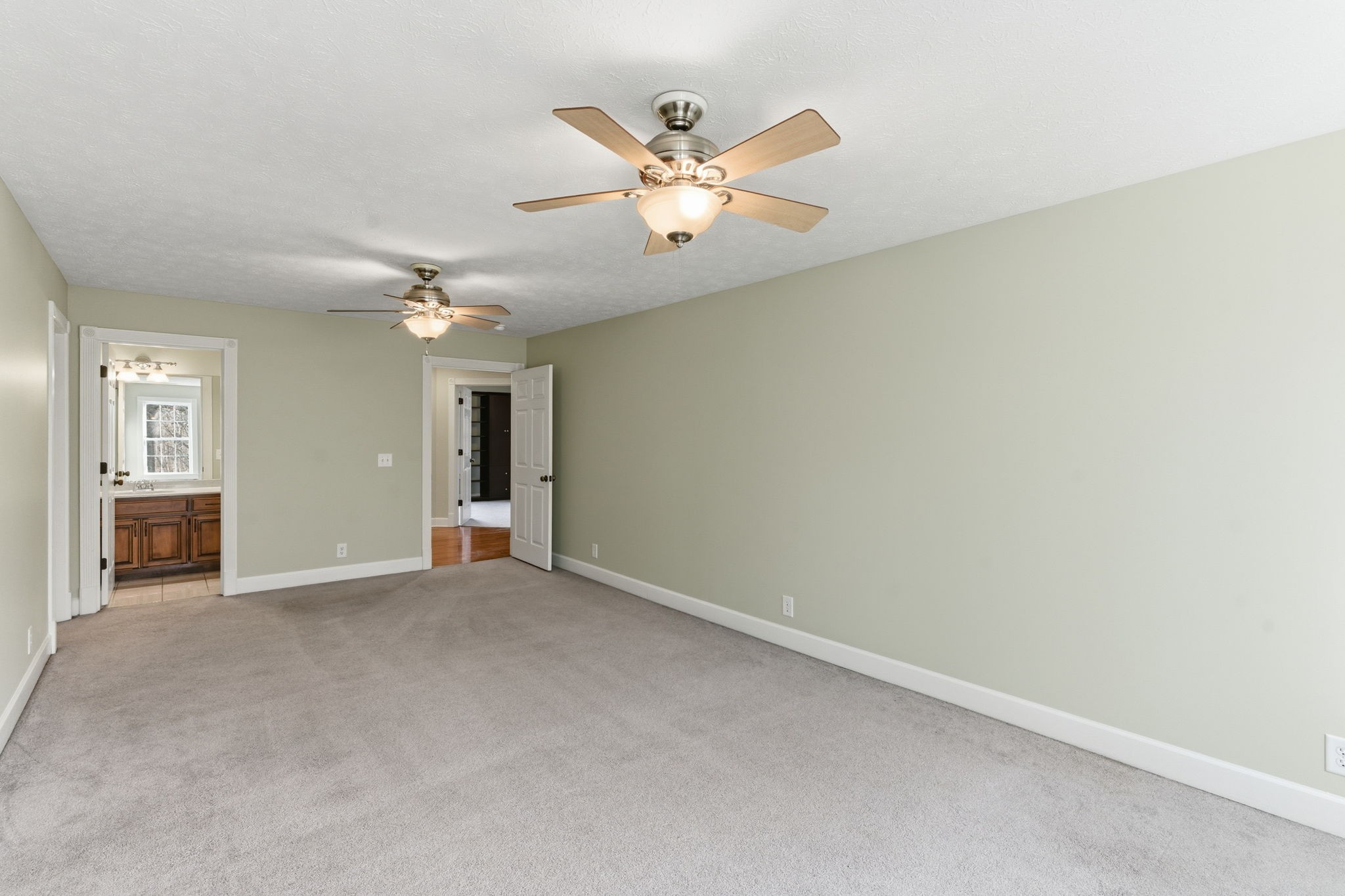 1014 Alameda Drive Portland TN 37148