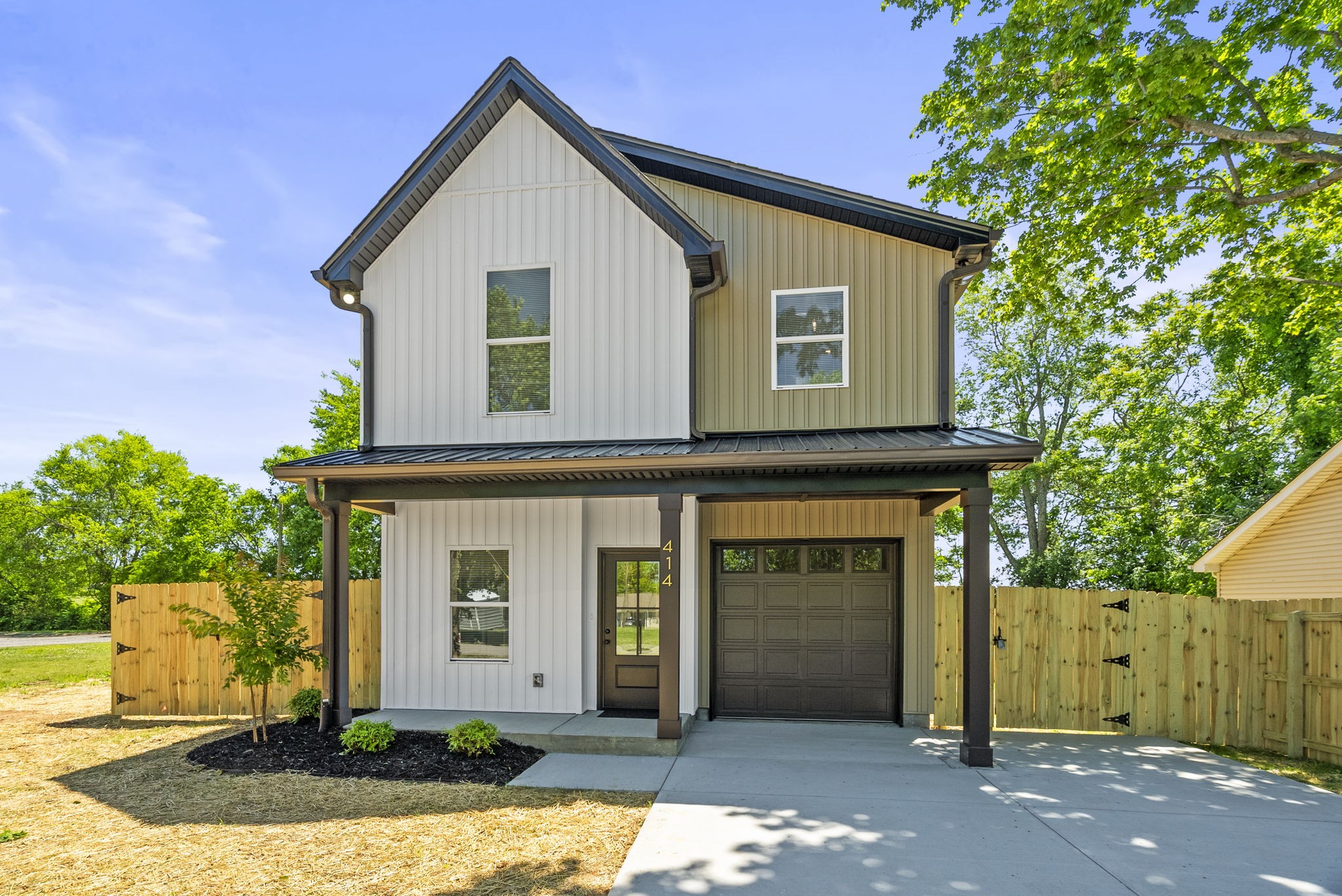 414 21st Ave, W Springfield TN 37172