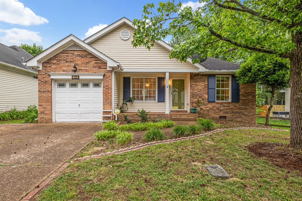 102 Oak Leaf Drive Hendersonville TN 37075
