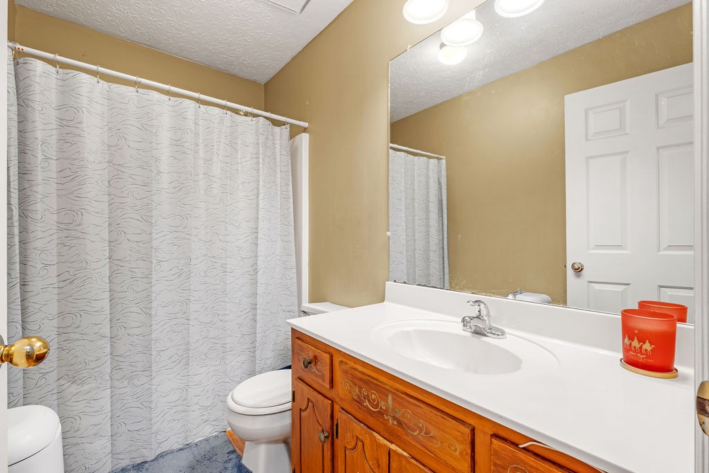 102 Oak Leaf Drive Hendersonville TN 37075