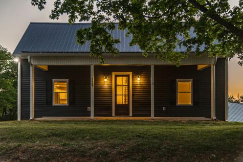 129 S Cedar Street Cross Plains TN 37049