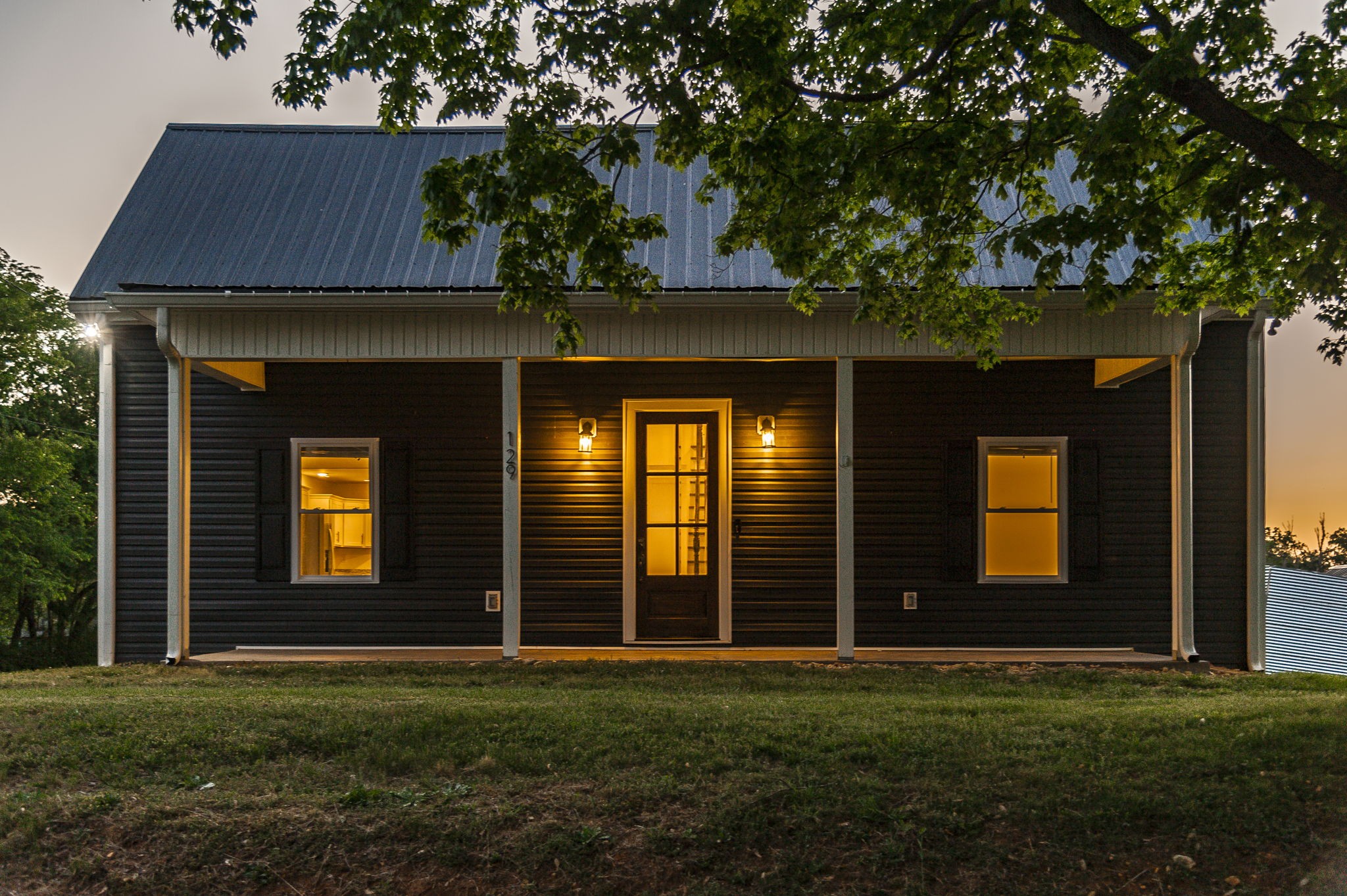 129 S Cedar Street Cross Plains TN 37049