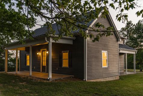 129 S Cedar Street Cross Plains TN 37049