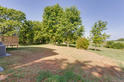 129 S Cedar Street Cross Plains TN 37049
