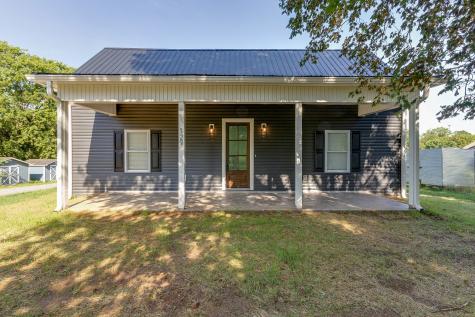 129 S Cedar Street Cross Plains TN 37049