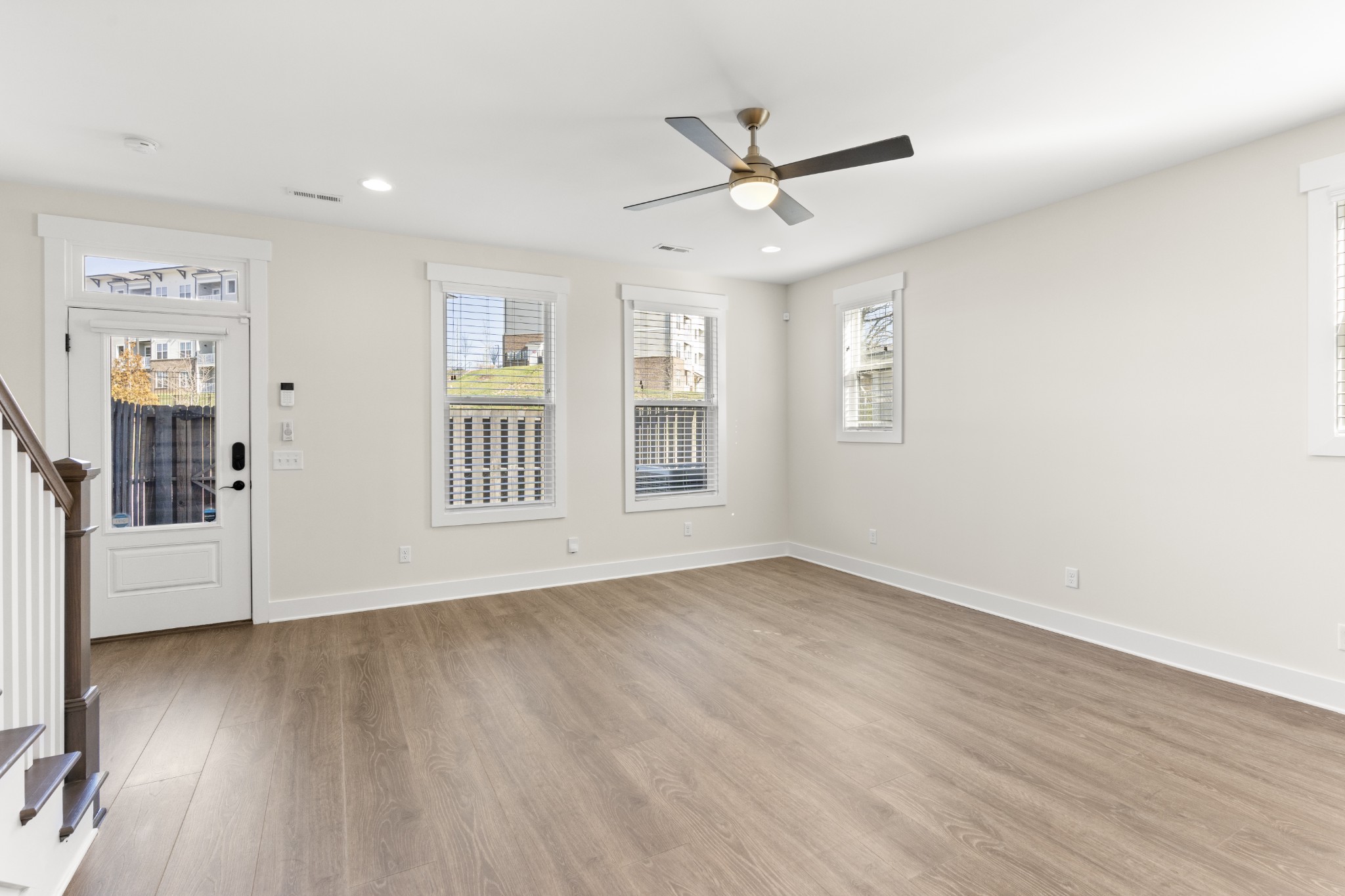 2045 Oakwood Avenue Nashville TN 37207