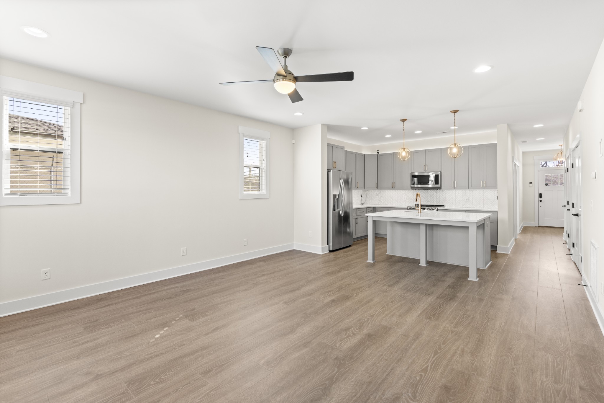 2045 Oakwood Avenue Nashville TN 37207