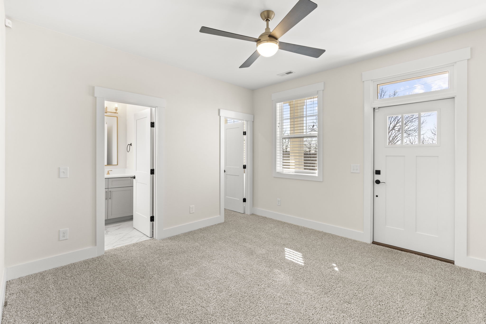 2045 Oakwood Avenue Nashville TN 37207