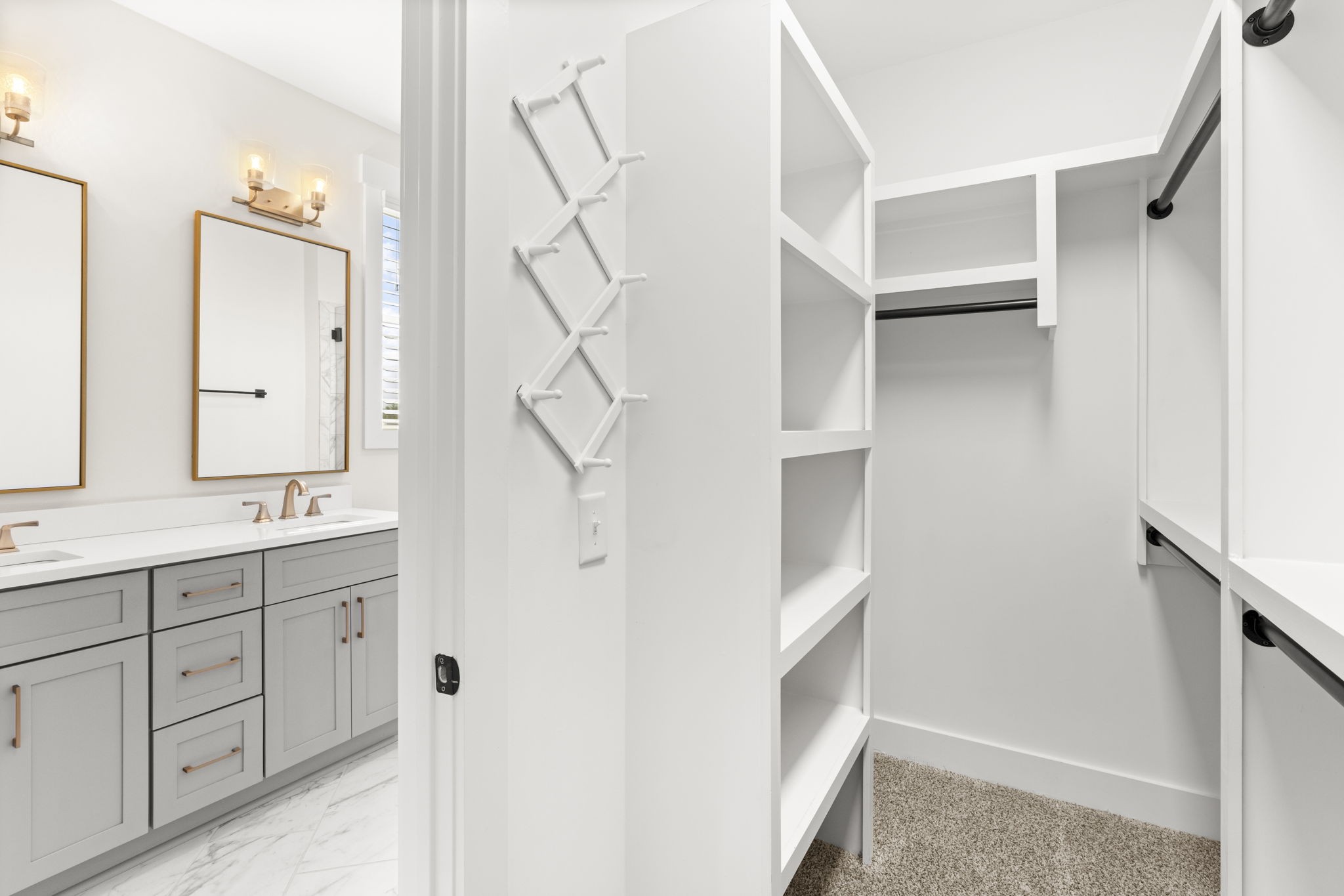 2045 Oakwood Avenue Nashville TN 37207