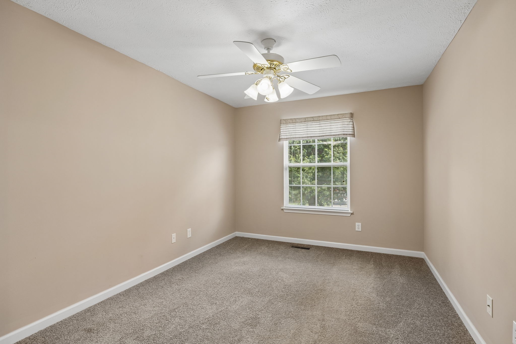 537 Winning Drive Columbia TN 38401