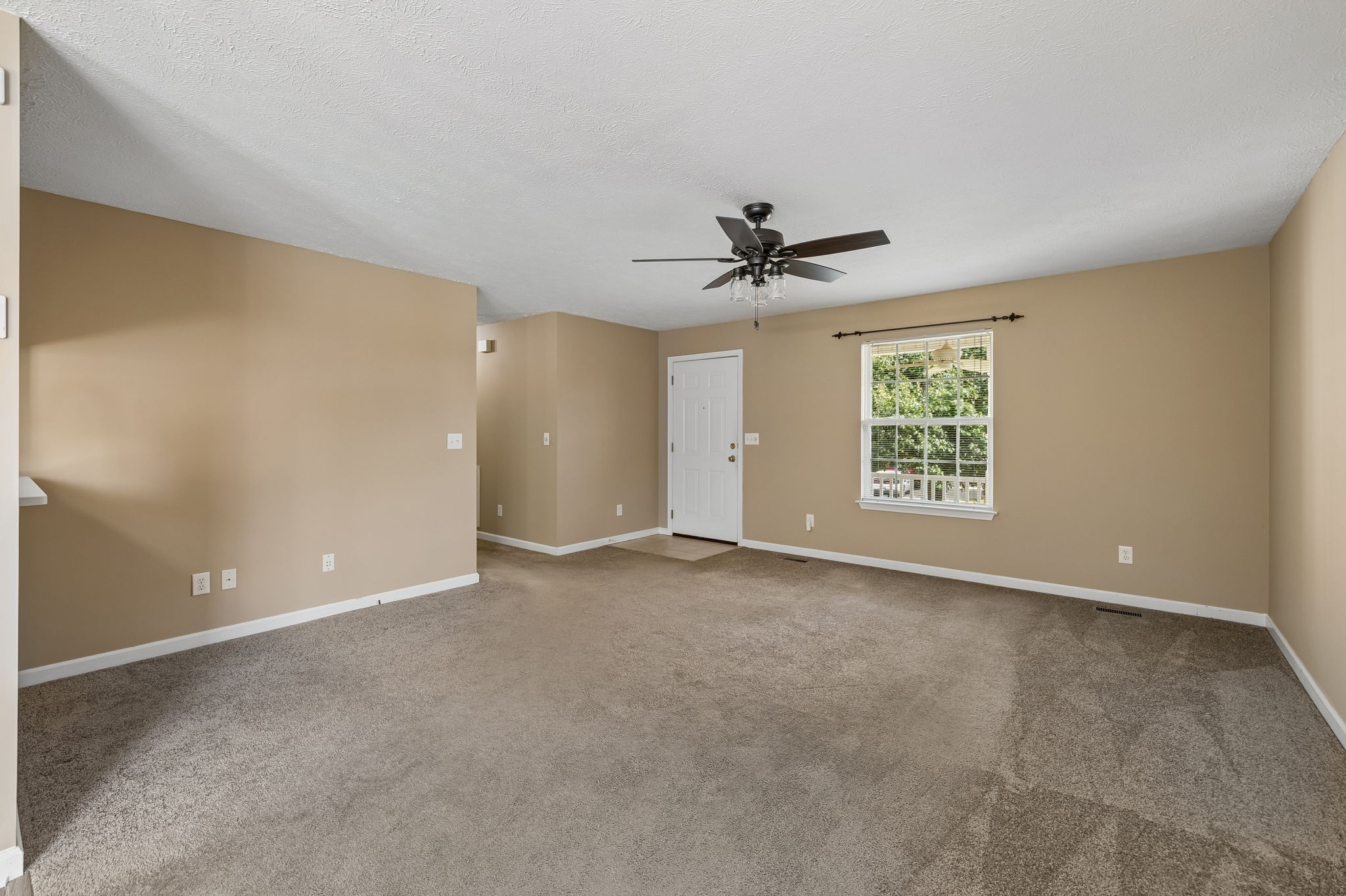 537 Winning Drive Columbia TN 38401