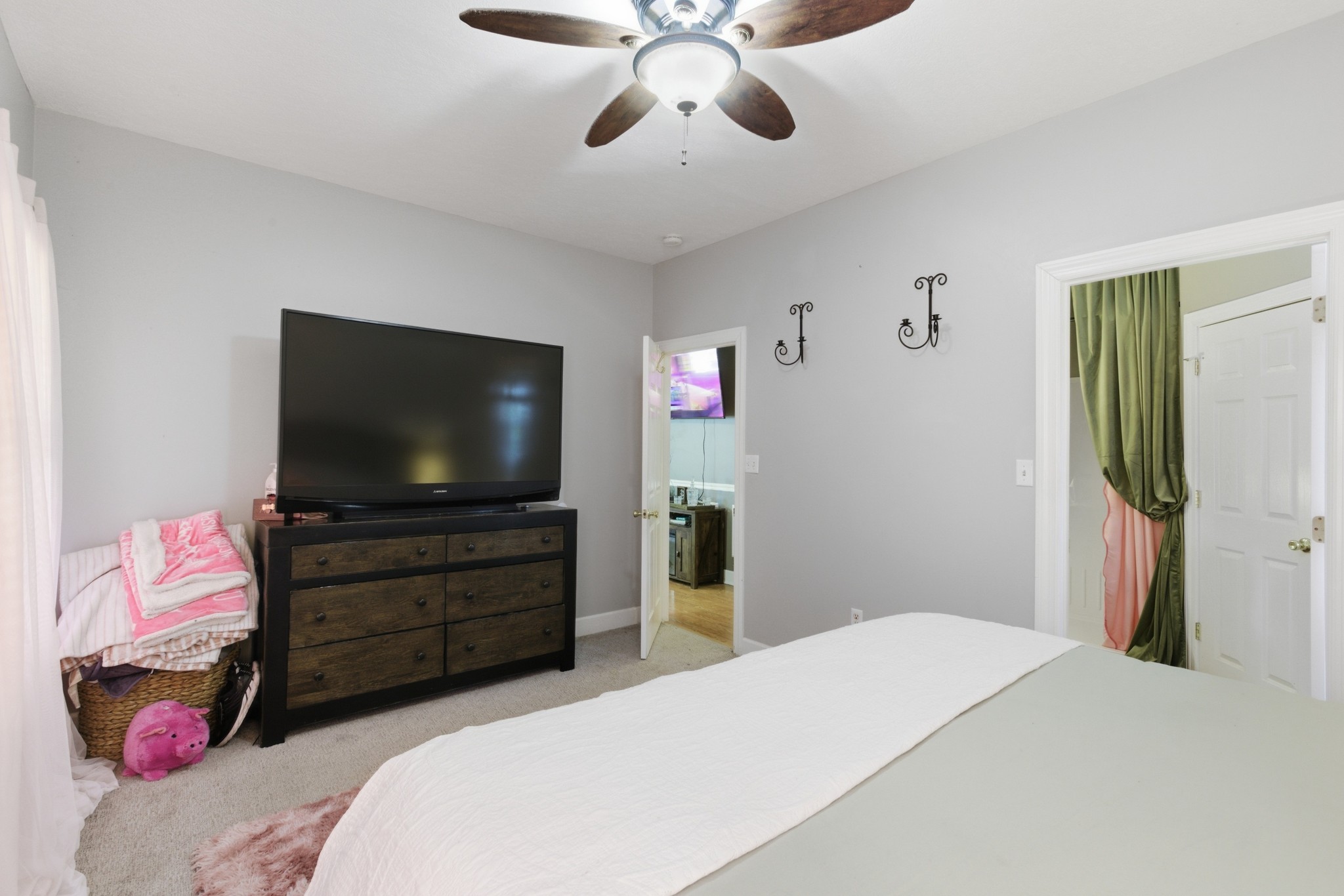 435 Long St, W Mc Ewen TN 37101