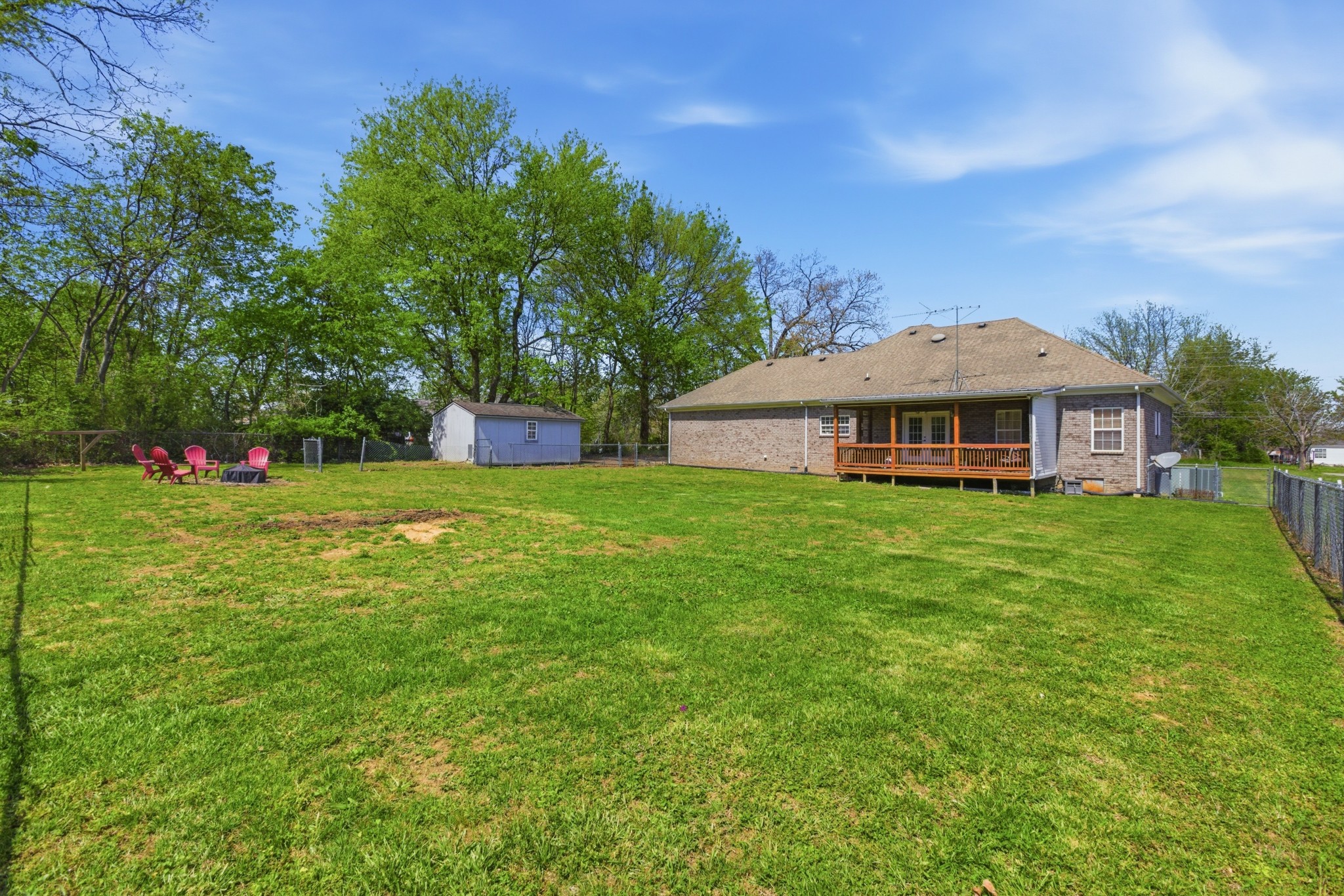 435 Long St, W Mc Ewen TN 37101