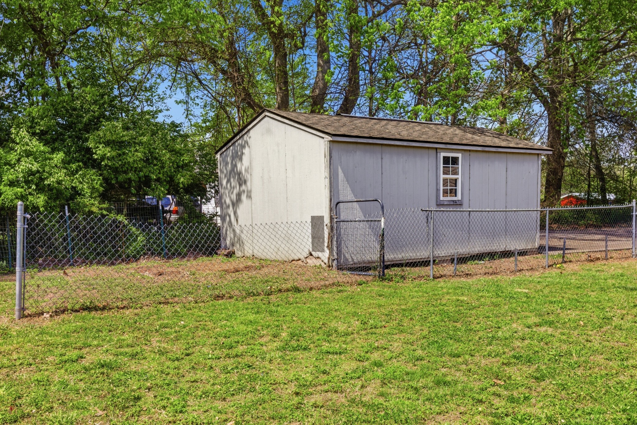 435 Long St, W Mc Ewen TN 37101