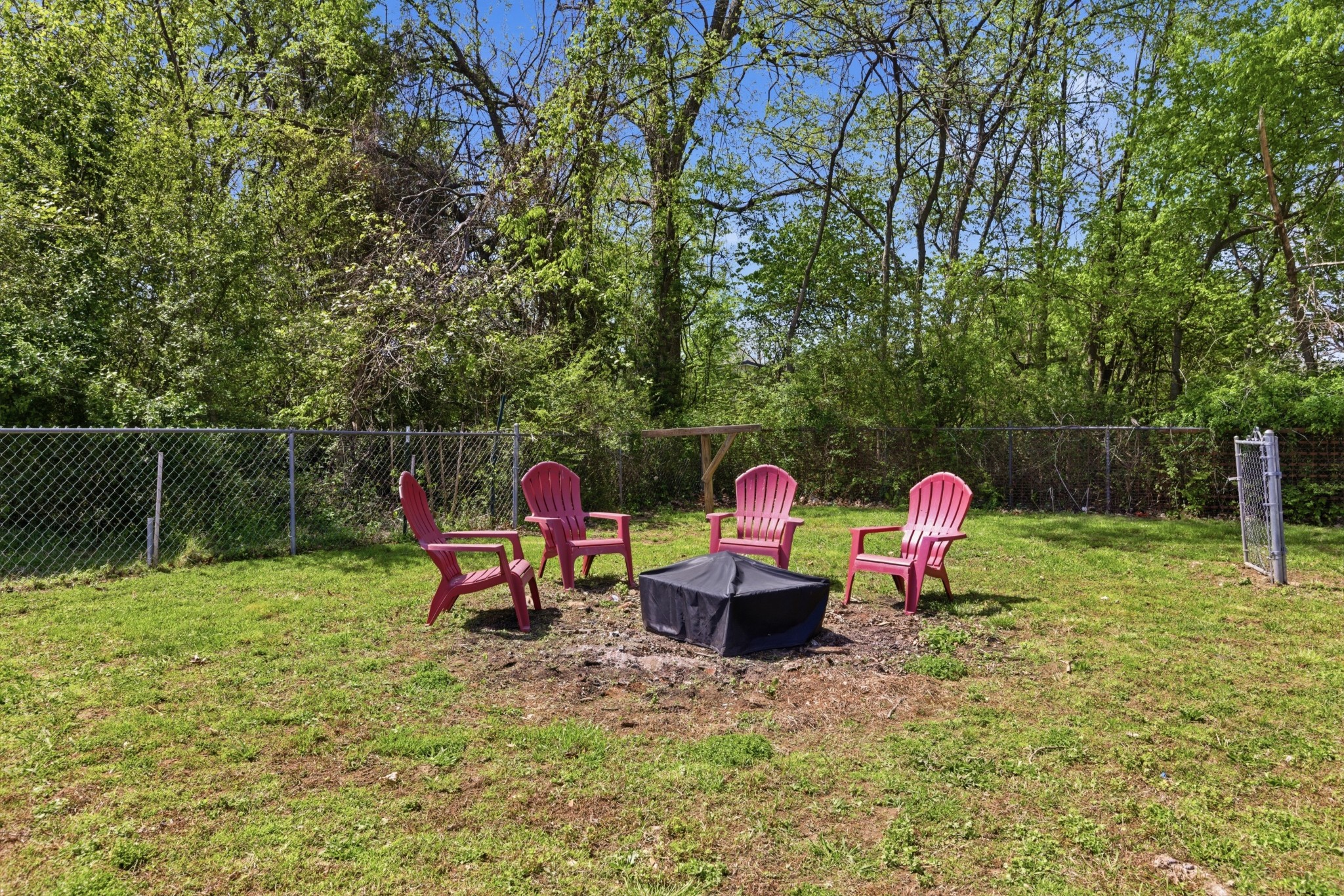 435 Long St, W Mc Ewen TN 37101