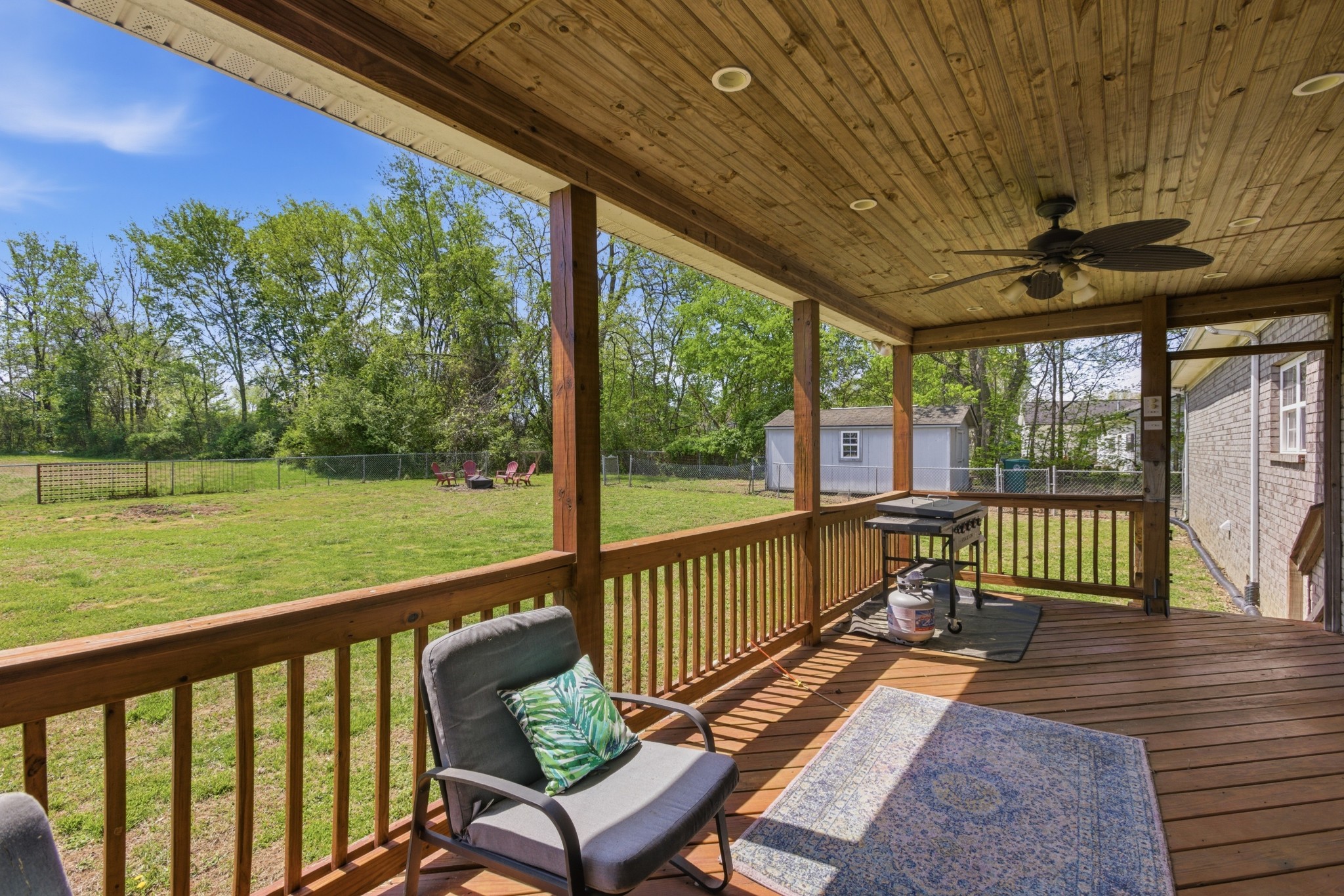 435 Long St, W Mc Ewen TN 37101