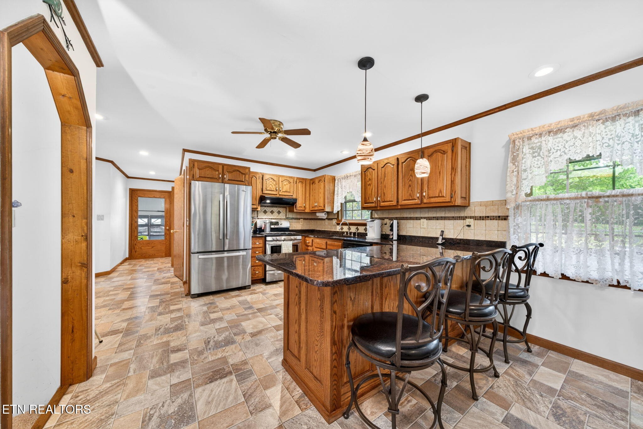 25 Old Kentucky Stock Road Crossville TN 38571