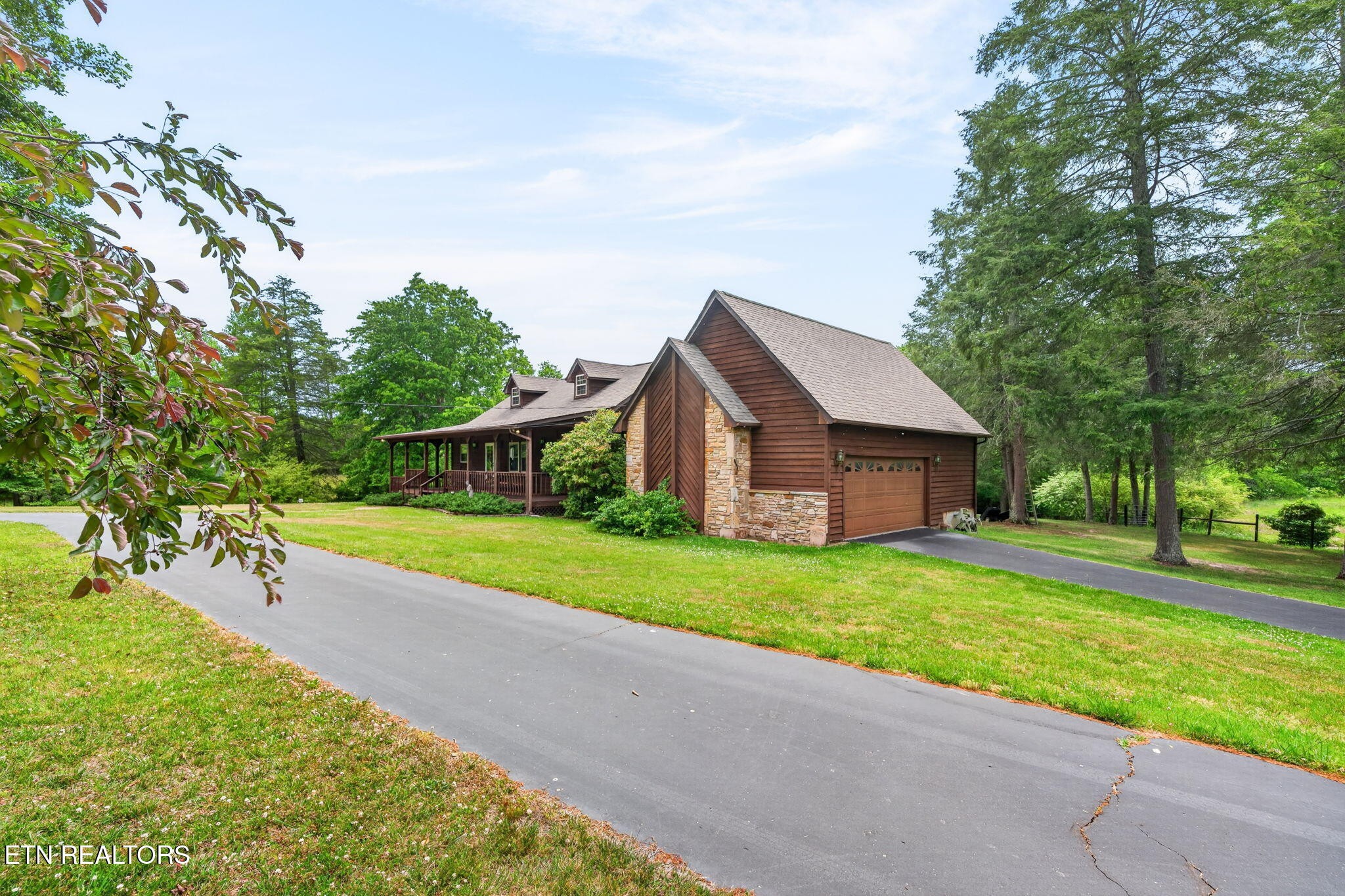 25 Old Kentucky Stock Road Crossville TN 38571