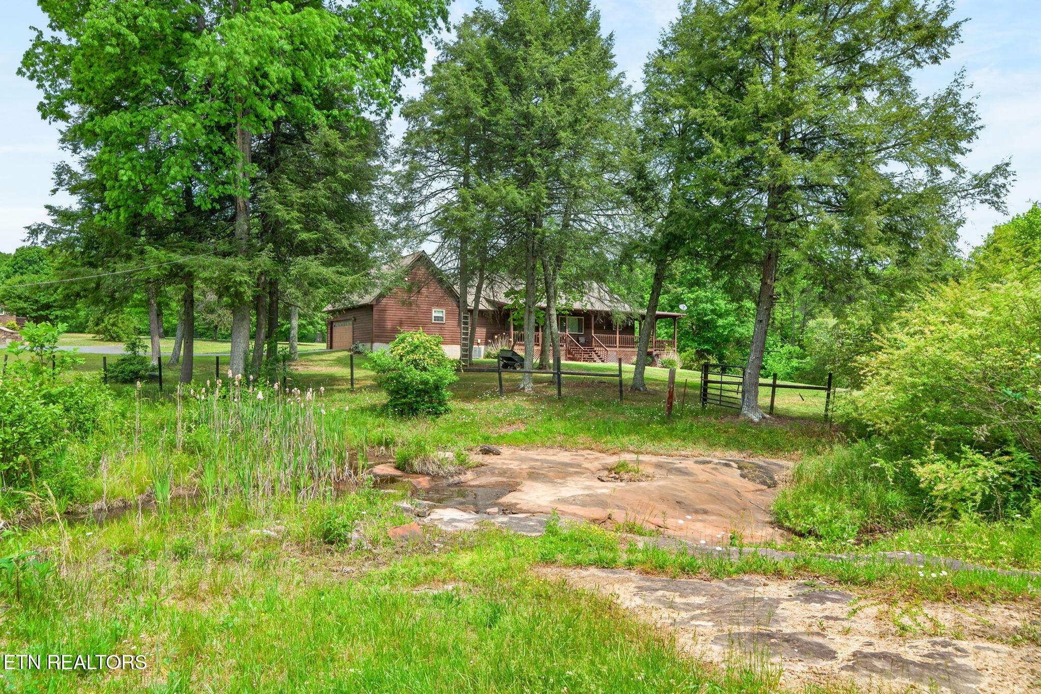 25 Old Kentucky Stock Road Crossville TN 38571